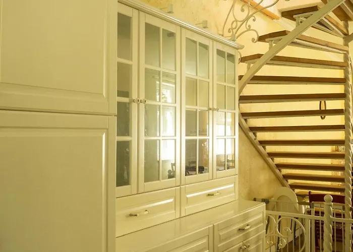 House Near To Schoenbrunn - Free Parking - 24-7 Check In - 8 Person Holiday home Vienna